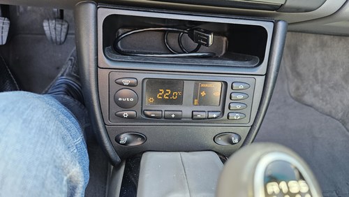 2004 Porsche 911 Carrera Cabriolet 996.2 For Sale (picture 13 of 34)