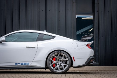 2025 Ford Shelby Mustang GT350 RHD - 438 Miles For Sale (picture 104 of 201)