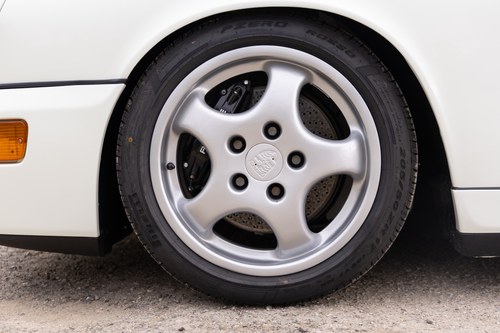 1992 Porsche 911 (964) Carrera RS Cup zum Verkauf (Bild 7 von 276)