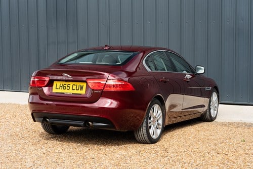 2015 Jaguar XE 25T Portfolio zum Verkauf (Bild 24 von 208)