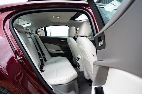 2015 Jaguar XE 25T Portfolio zum Verkauf (Bild 67 von 208)