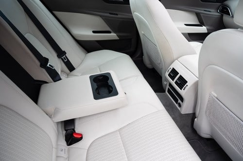 2015 Jaguar XE 25T Portfolio zum Verkauf (Bild 74 von 208)