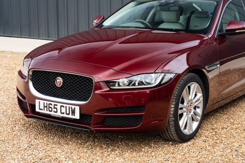 2015 Jaguar XE 25T Portfolio zum Verkauf (Bild 116 von 208)