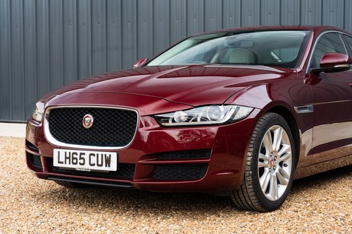 2015 Jaguar XE 25T Portfolio zum Verkauf (Bild 117 von 208)