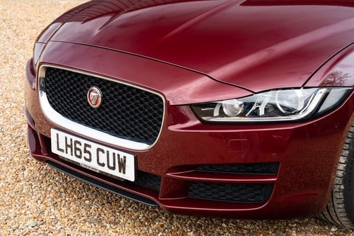 2015 Jaguar XE 25T Portfolio zum Verkauf (Bild 121 von 208)