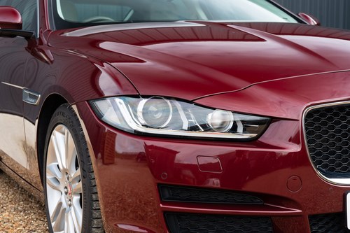 2015 Jaguar XE 25T Portfolio zum Verkauf (Bild 123 von 208)