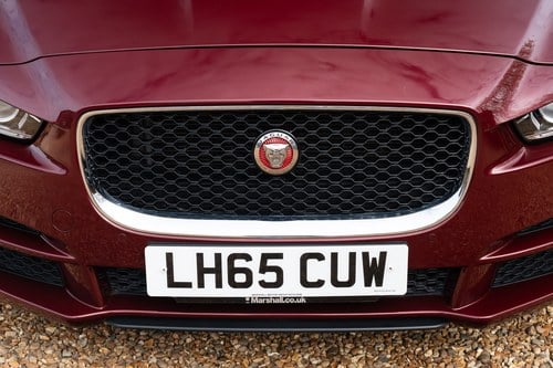 2015 Jaguar XE 25T Portfolio zum Verkauf (Bild 134 von 208)