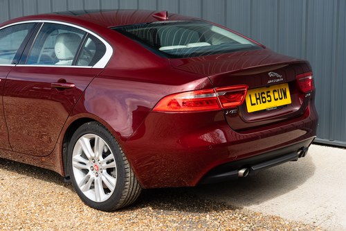 2015 Jaguar XE 25T Portfolio zum Verkauf (Bild 143 von 208)