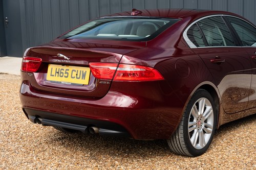 2015 Jaguar XE 25T Portfolio zum Verkauf (Bild 154 von 208)