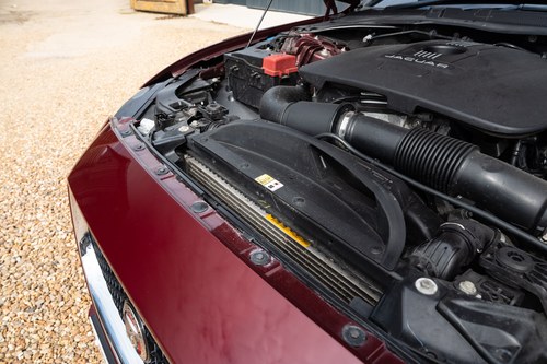 2015 Jaguar XE 25T Portfolio zum Verkauf (Bild 174 von 208)