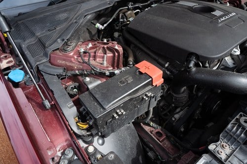 2015 Jaguar XE 25T Portfolio zum Verkauf (Bild 176 von 208)