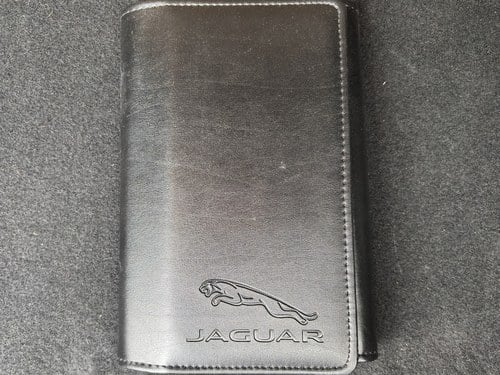 2015 Jaguar XE 25T Portfolio zum Verkauf (Bild 190 von 208)