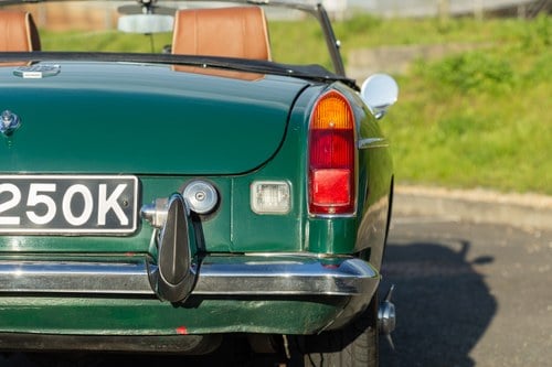 1971 MGB Roadster In vendita (immagine 98 di 141)