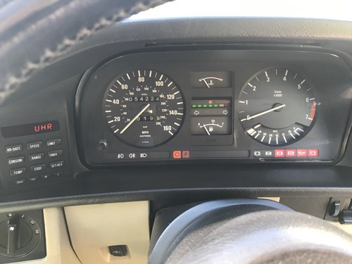 1987 BMW M535i till salu (bild 54 av 103)