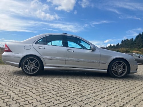 2004 Mercedes-Benz C55 AMG W203 till salu (bild 9 av 60)