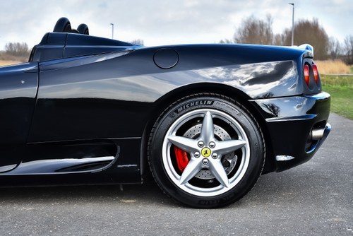 2001 Ferrari 360 Modena Spider "F1" 3,6L V8 à venda (imagem 89 de 133)