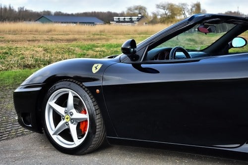 2001 Ferrari 360 Modena Spider "F1" 3,6L V8 à venda (imagem 91 de 133)