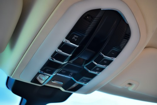 2010 Porsche Panamera 4S Te koop (foto 33 van 100)