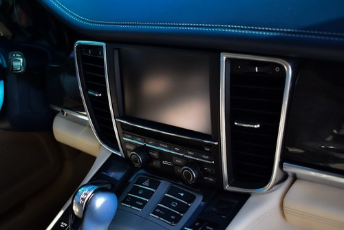 2010 Porsche Panamera 4S Te koop (foto 46 van 100)