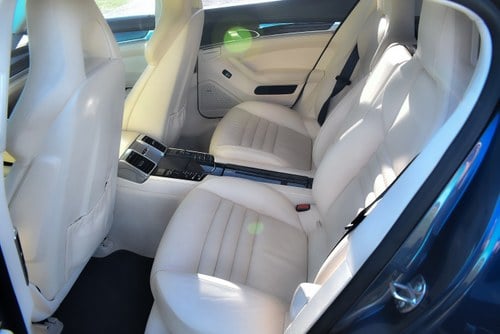 2010 Porsche Panamera 4S Te koop (foto 52 van 100)