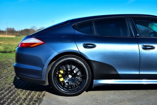 2010 Porsche Panamera 4S Te koop (foto 69 van 100)