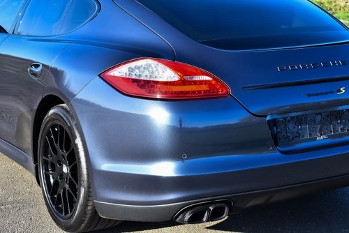 2010 Porsche Panamera 4S Te koop (foto 91 van 100)