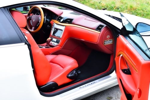 2008 Maserati GranTurismo Coupe 4,2L V8 à venda (imagem 57 de 130)