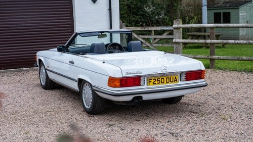 1989 Mercedes-Benz 300 SL R107 For Sale (picture 15 of 275)