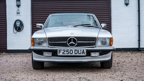 1989 Mercedes-Benz 300 SL R107 For Sale (picture 34 of 275)