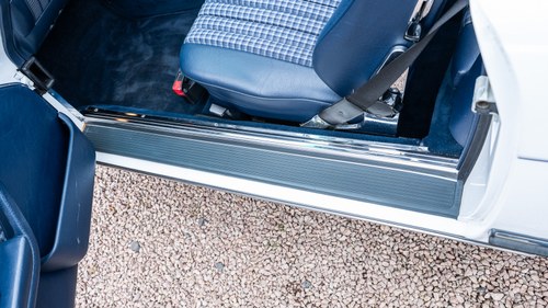 1989 Mercedes-Benz 300 SL R107 For Sale (picture 75 of 275)