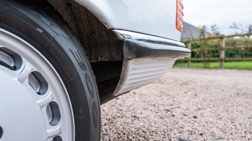 1989 Mercedes-Benz 300 SL R107 For Sale (picture 158 of 275)