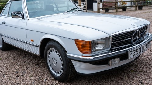 1989 Mercedes-Benz 300 SL R107 For Sale (picture 190 of 275)