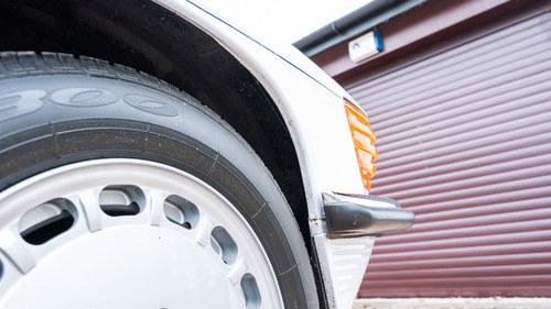 1989 Mercedes-Benz 300 SL R107 For Sale (picture 194 of 275)