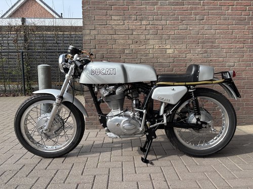 1975 Ducati 350 Mk3 à vendre (picture 1 of 43)