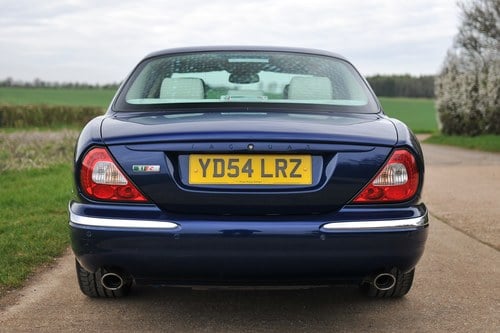 2004 Jaguar XJR 4.2L X350 For Sale (picture 5 of 144)