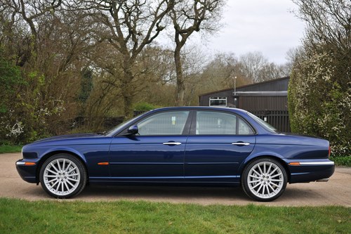 2004 Jaguar XJR 4.2L X350 For Sale (picture 7 of 144)