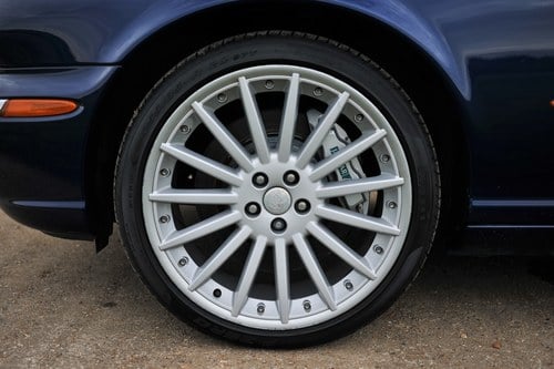 2004 Jaguar XJR 4.2L X350 For Sale (picture 9 of 144)