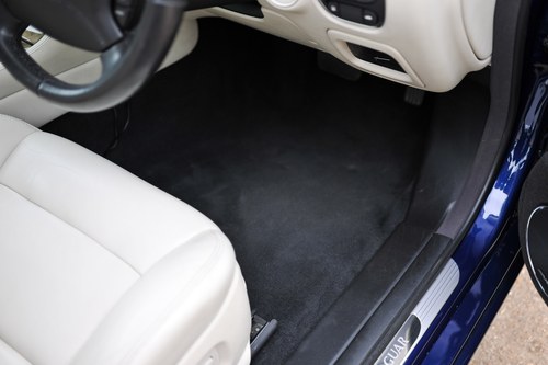 2004 Jaguar XJR 4.2L X350 For Sale (picture 17 of 144)