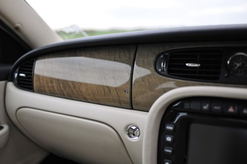 2004 Jaguar XJR 4.2L X350 For Sale (picture 32 of 144)