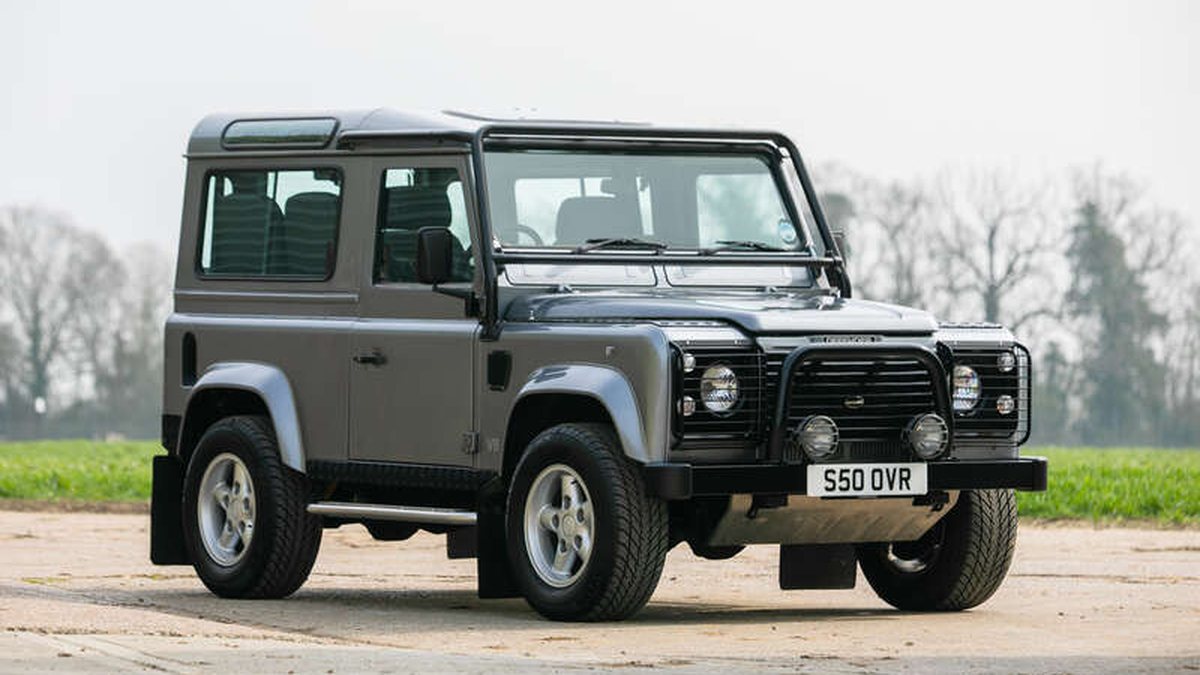 Micro Titanium Rover 1998 Land Rover Defender porsche-titanium-silvergrey Automatic Right ...