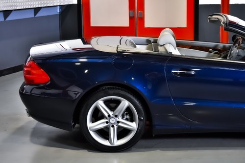 2002 Mercedes-Benz R230 SL500 Convertible 5,0L V8 For Sale (picture 63 of 115)