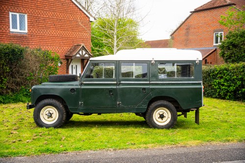 1967 Land Rover Series IIA 109" - Dormobile In vendita (immagine 10 di 152)