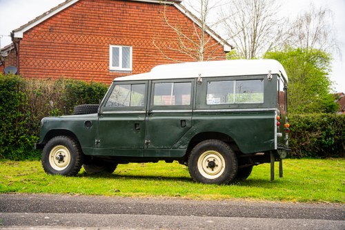 1967 Land Rover Series IIA 109" - Dormobile In vendita (immagine 13 di 152)
