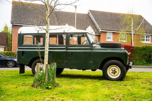 1967 Land Rover Series IIA 109" - Dormobile In vendita (immagine 22 di 152)