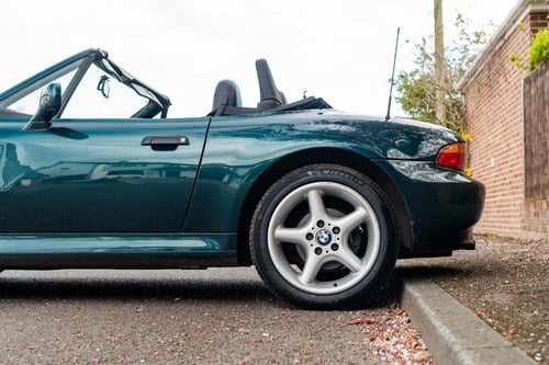 1998 BMW Z3 1.9L Manual E36 à vendre (picture 98 of 138)