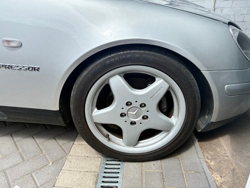 1998 Mercedes-Benz R170 SLK230 Kompressor For Sale (picture 8 of 54)