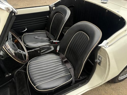 1966 Triumph Spitfire Mk2 In vendita (immagine 31 di 79)