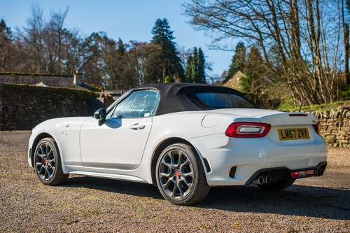 2017 Abarth 124 Spider Scorpione à venda (imagem 22 de 110)