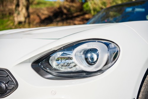 2017 Abarth 124 Spider Scorpione à venda (imagem 74 de 110)