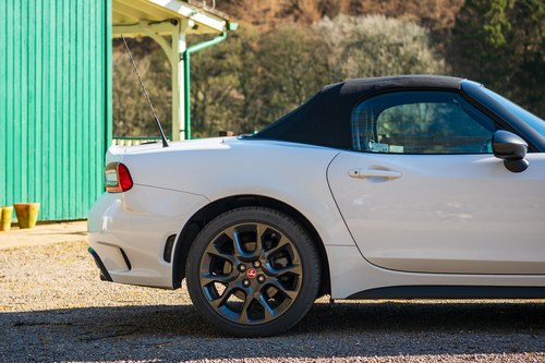 2017 Abarth 124 Spider Scorpione à venda (imagem 77 de 110)